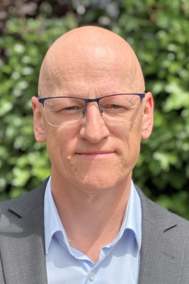 Professor Ulrich Thiem