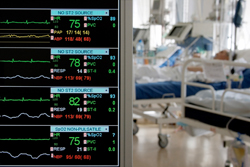Monitor und Krankenhausbetten