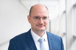 Professor Dr. Tino Prell