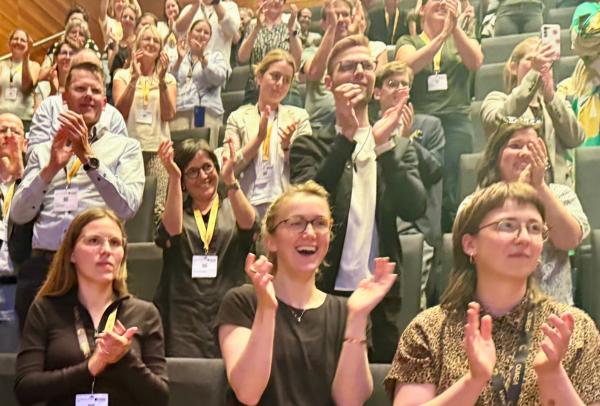 Begeistertes Publikum beim Science Slam 2025