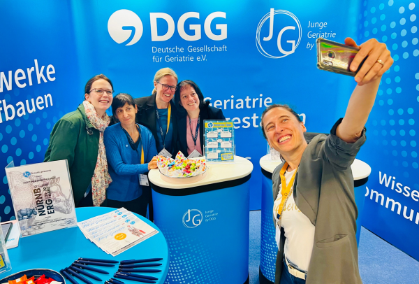 Selfies am neuen DGG-Stand